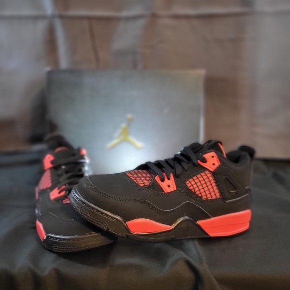 Nike retro red thunder - Picture 2 of 6